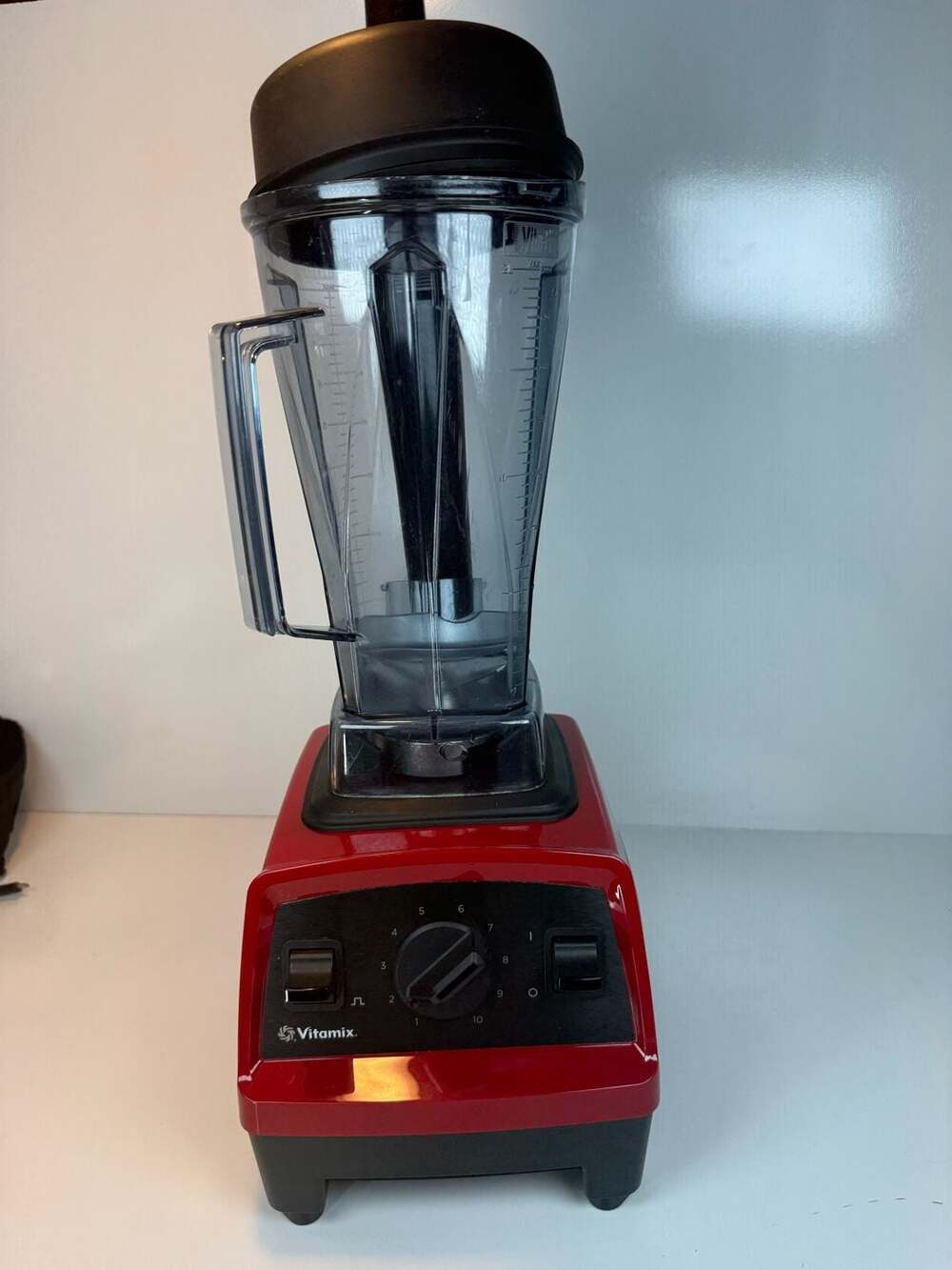 Vitamix Explorian E320 Red Blender VM0197
